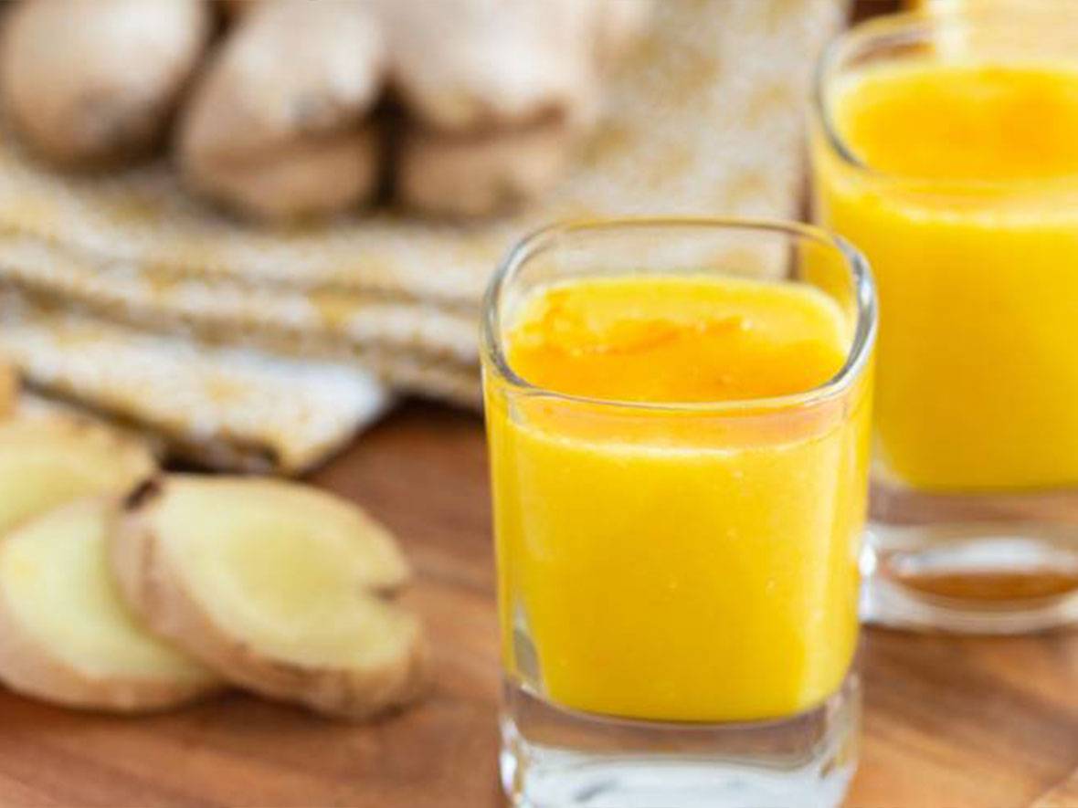 Inkivääri- ja appelsiinimehuja.